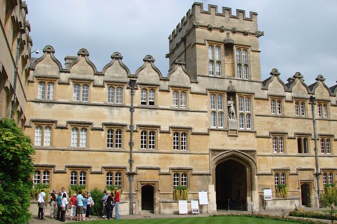 1.5-hour Oxford City and University Walking Tour - When Crowds or Opening Hours Change the Plan