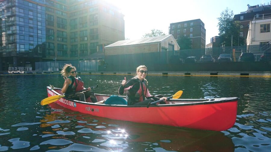 2 seater Canoe Rental in Ladbroke Grove - Entering Ladbroke Grove from the water: why this feels different