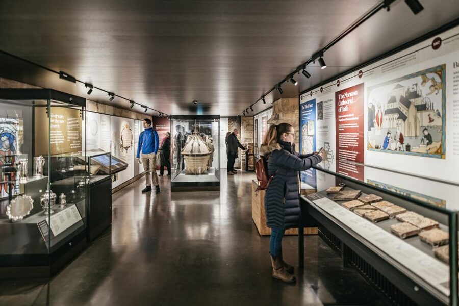 Bath: Bath Abbey and Discovery Centre Entry - Timing, meeting point, and on-site rules that affect your day
