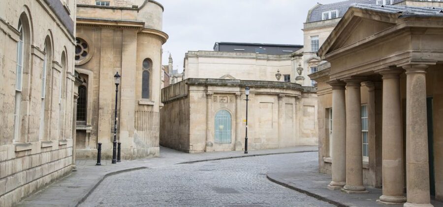 Bath: Bridgeton Walking Tour with an APP - How the Audio Pacing Works on Trippy Tour Guide