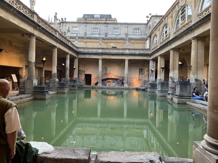 Bath: Guided City Walking Tour with Entry To The Roman Baths - Queen Square, Pulteney Bridge, and Bath Abbey: where the city turns into a story