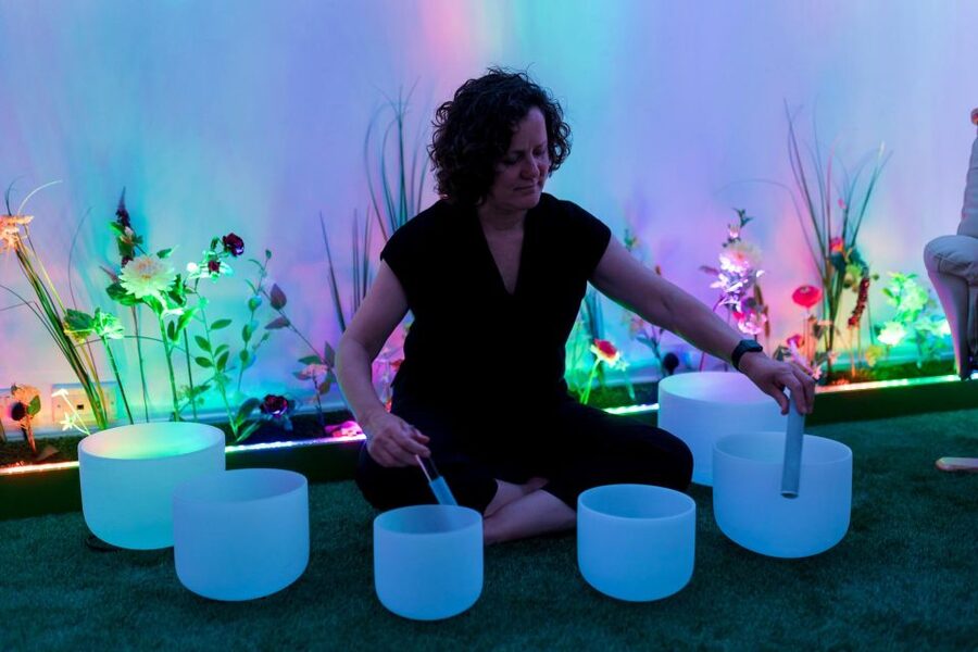 Bath: Guided Relaxation and Sound Bath - The Quantum Field and what the stairs mean for you