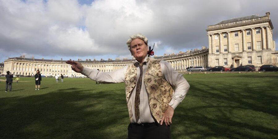 Bath: Guided Walking Tour - Royal Crescent and The Circus: Georgian showmanship in real scale