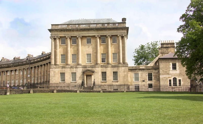 Bath: Private Bridgerton Walking Tour for upto 20 people - Bridgerton Walking Tour Bath: Why It Works Even If You’re Not a Superfan