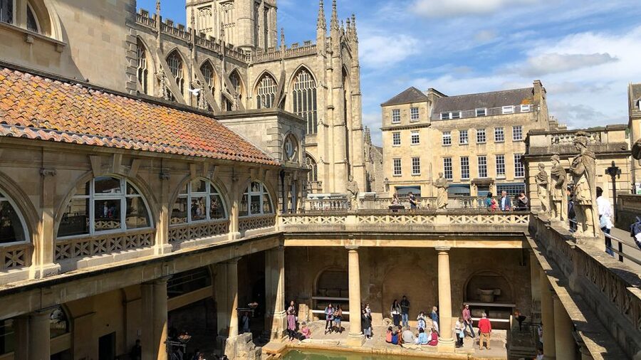 Bath: Tootbus Bath Discovery Hop-On Hop-Off Tour - Pulteney Bridge, the Circus, and the Stuff You Want to See Twice