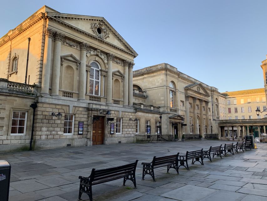 Bath: Walking Tour of Bath and Guided Tour of Bath Abbey - Pulteney Bridge, Royal Crescent, and The Circus: what to look for on the route