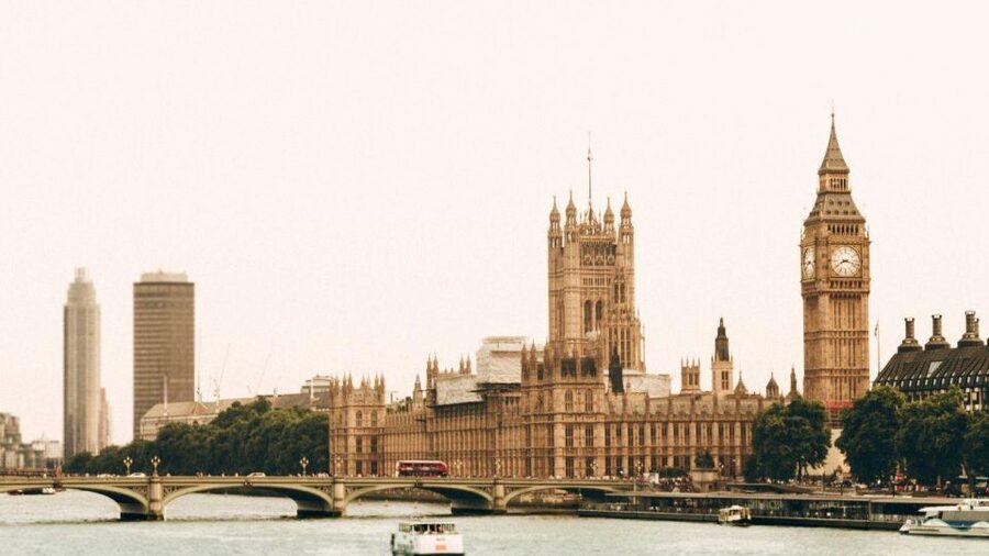 Best of London Walking Tour-3 Hours, Small Group max 10 - Meeting Point At Waterstones, Plus The One Thing To Watch For