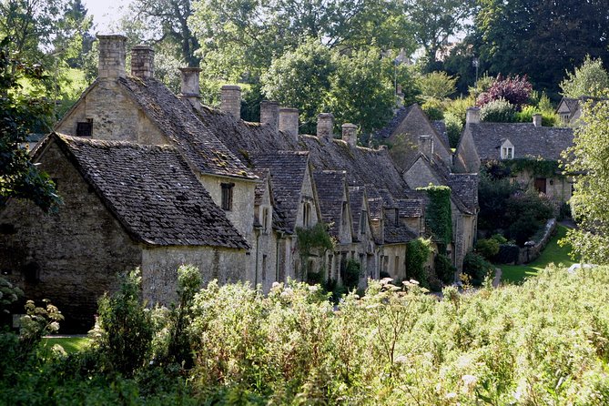 Blenheim Palace Tour and The Cotswolds Day Trip from London - Bourton-on-the-Water: riverside charm with a crowd warning