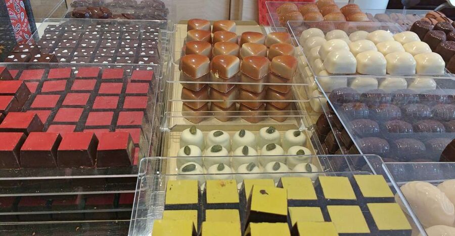 Brighton: Guided Chocolate Tour with Tastings - The Landmark Mix: North Laine, The Lanes, Brighton Dome, and More