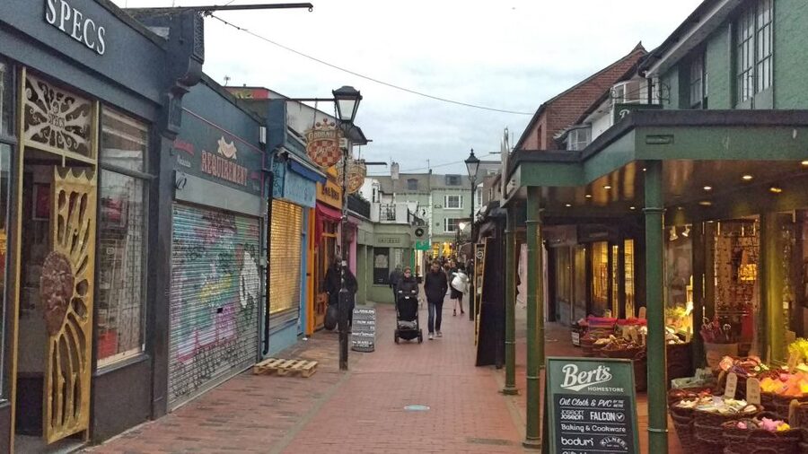 Brighton: Guided Chocolate Tour with Tastings - Tastings You Can Actually Enjoy, Not Just Rush Through