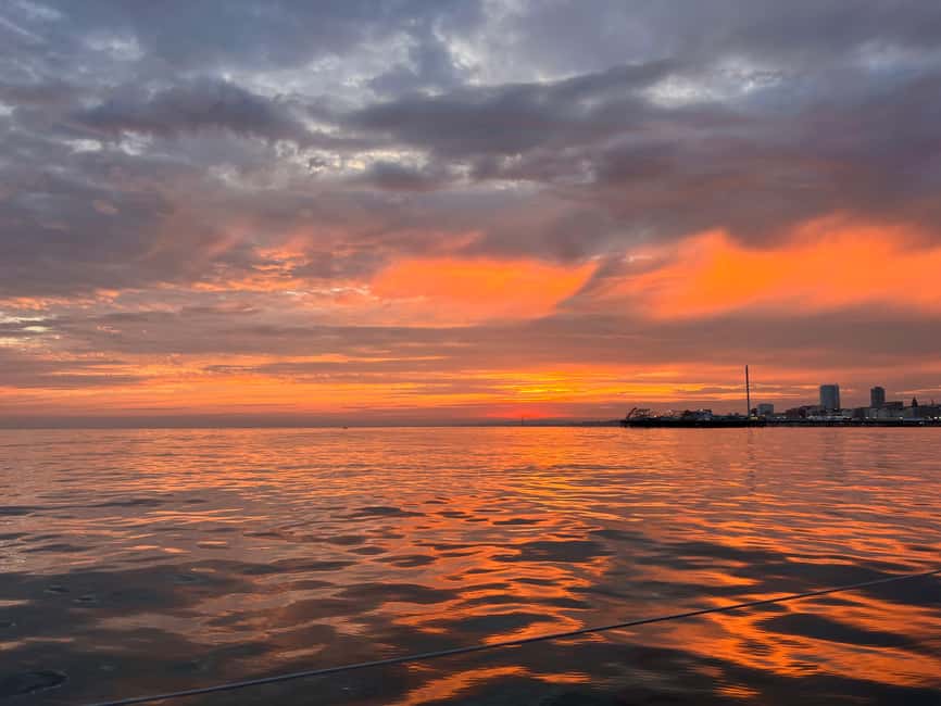 Brighton: Sunset Sailing Cruise with a Glass of Wine - Who this cruise suits best, and who should skip it