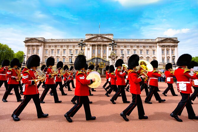 Buckingham Palace Entrance Ticket & Changing of the Guard Tour - Changing of the Guard, and why your viewing spot matters