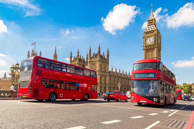 Buckingham Palace Exterior and Royal History Private Tour - Westminster City in the 4-hour and 5.5-hour options