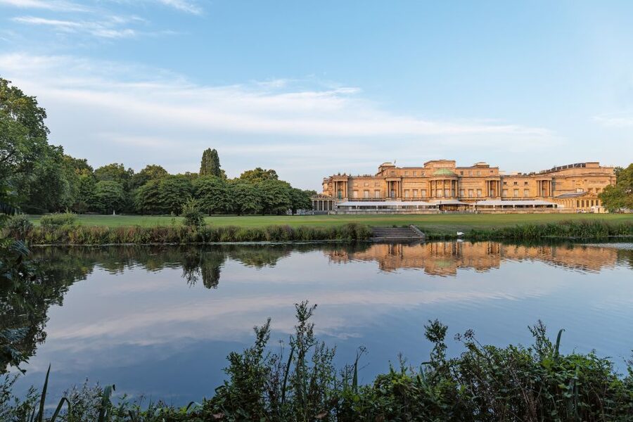 Buckingham Palace & Windsor Castle: Full-Day Tour - How Buckingham and Windsor feel different, and why you should do both