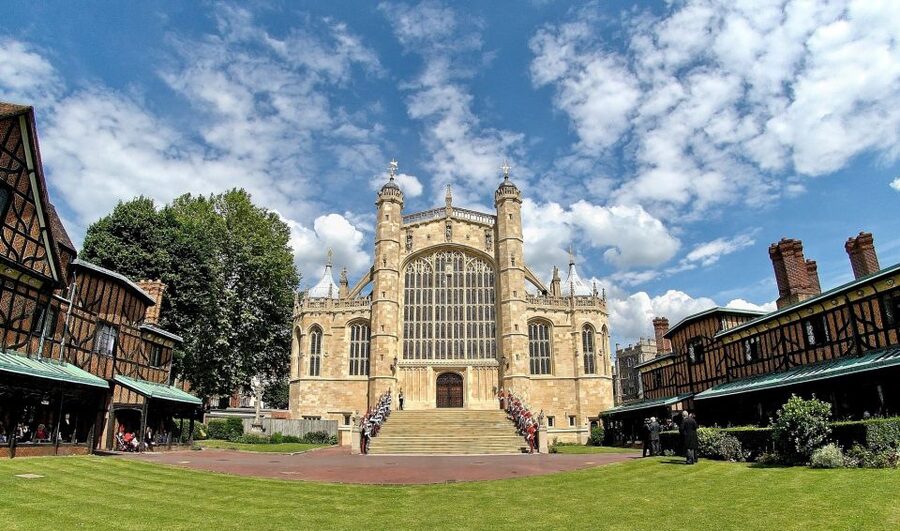 Buckingham Palace & Windsor Castle: Full-Day Tour - Who this tour suits best, and who should choose something else