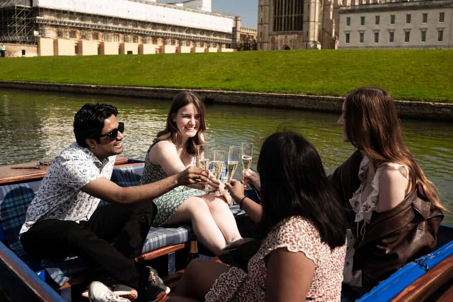 Cambridge: Alumni-Led Walking & Punting Tour w/Kings College - Timing and how to plan your day without stressing