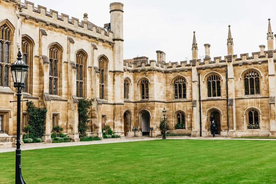 Cambridge: Alumni-Led Walking Tour w/ King's College Option - Timing, Pace, and Who This Tour Fits Best