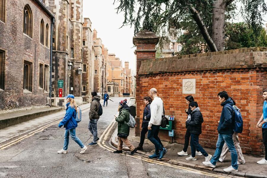 Cambridge: Alumni-Led Walking Tour w/ King's College Option - Why This Alumni-Led Cambridge Walk Works Better Than a Self-Guided Stroll