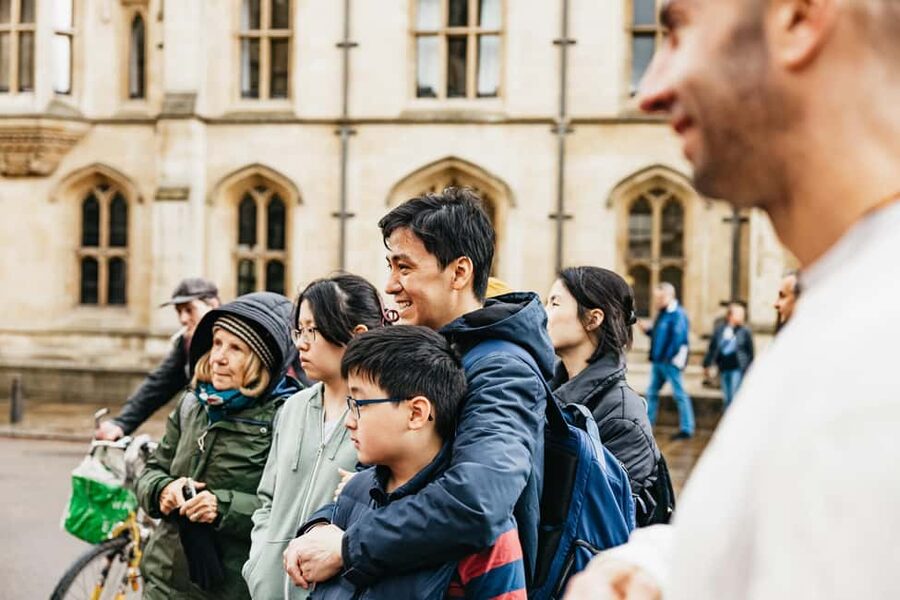 Cambridge: Alumni-Led Walking Tour w/ King's College Option - Meeting at King’s College and What to Look For on Arrival