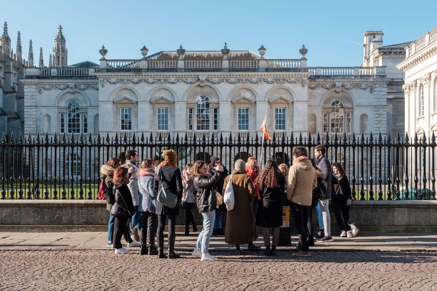 Cambridge: Chinese University Student-Guided Walking Tour - Science stops that bring Cambridge beyond the postcards