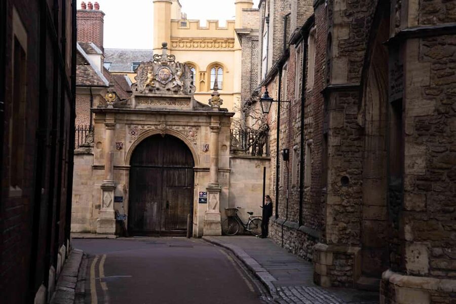 Cambridge: Ghost Tour Led by University Alumni Guide - Price That Makes Sense for a 60-Minute Walking Story