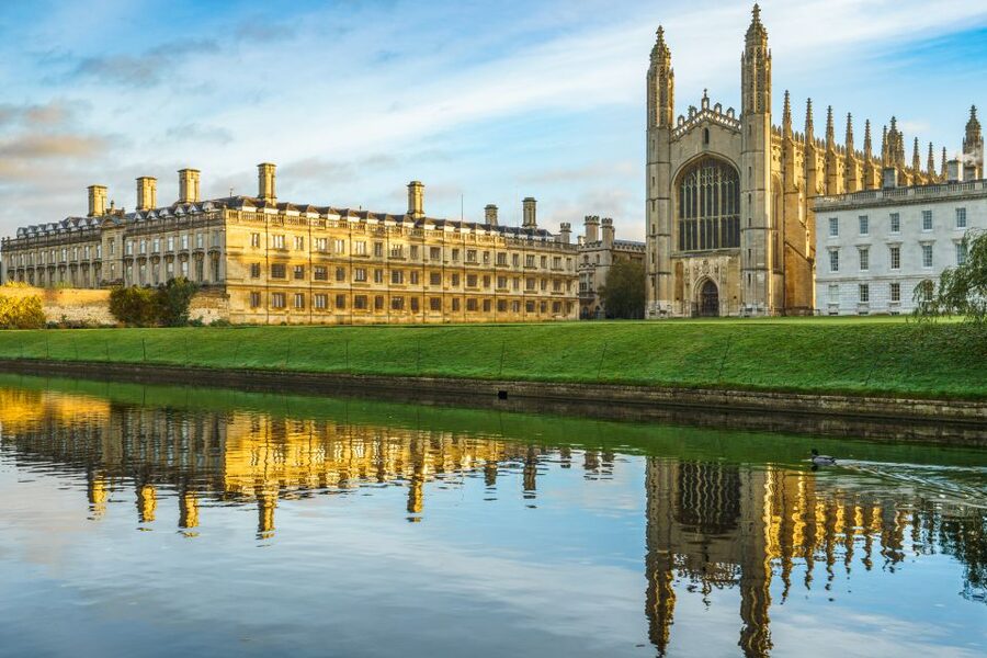 Cambridge: Guided River Cam Punting Tour - Who this tour suits best, and who should skip it