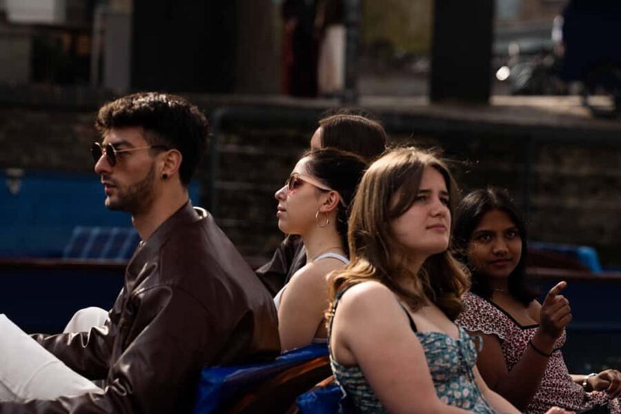 Cambridge: Punting Tour on the River Cam - Bridge of Sighs, and Why the Final Stretch Feels Like a Payoff