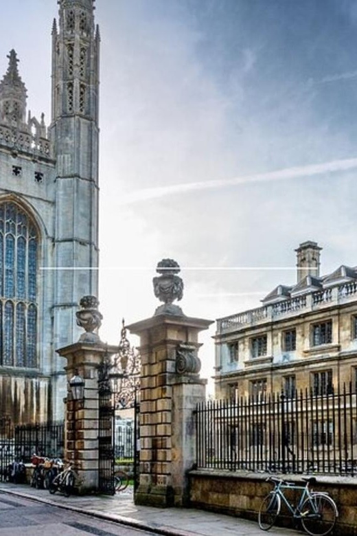 Cambridge: Sightseeing Walking Tour with a Local Guide - Historic center first, so everything else makes sense