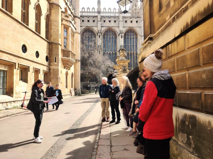 Cambridge: The Original Uncomfortable Cambridge™ Tour - Starting at Cambridge Tourist Information Centre, then getting your bearings fast