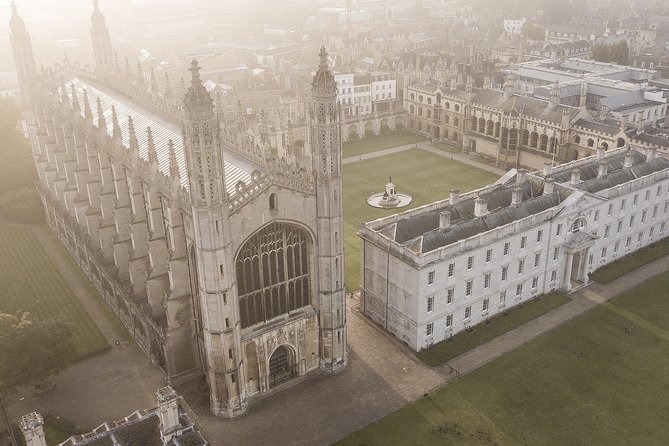 Cambridge University Walking Tour by Alumni™ Kings College Option - Trinity College rivalry and St John’s College views over the River Cam
