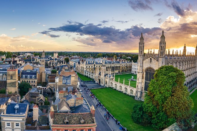 Cambridge Walking & Punting Tour by Alumni™ King’s College Option - The King’s College Chapel upgrade: what you gain, and how to plan your timing