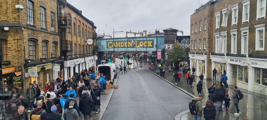 Camden Pub and Walking Tour - Hawley Arms, the English stop with Amy Winehouse energy