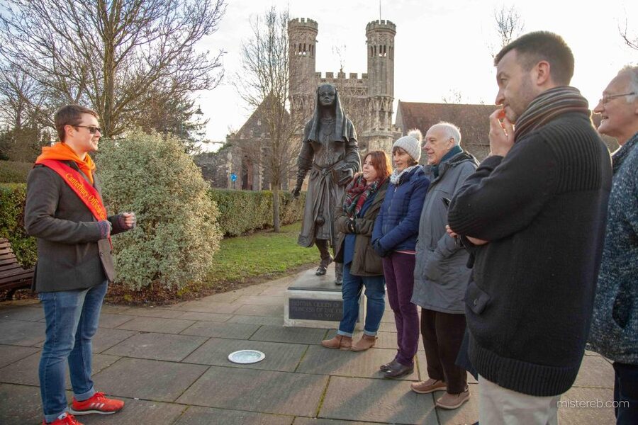 Canterbury: City & Cathedral Private Guided Tour - Who this private Canterbury City and Cathedral tour is best for