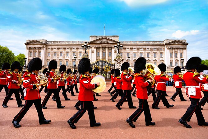 Changing of the Guard Guided Tour at Buckingham Palace - Upgrade Options: Royal Mews and the King’s Gallery Add Context