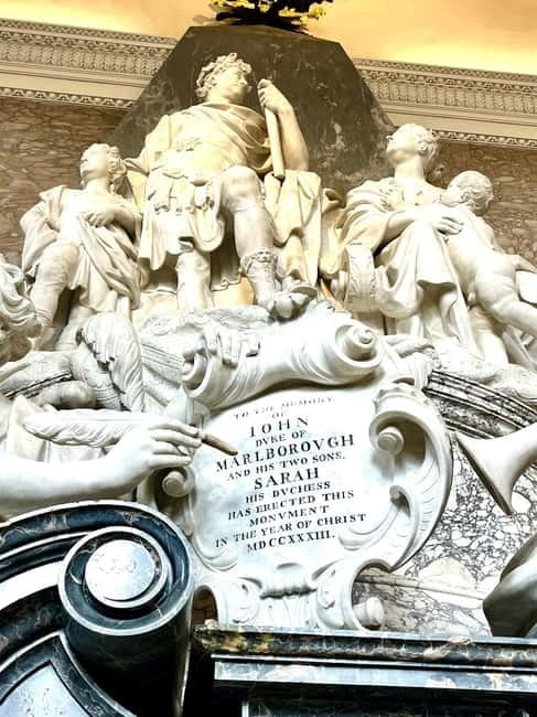 Churchill Tour at Blenheim Palace - Woodstock for lunch and browsing: a timed break that feels like a small-town day