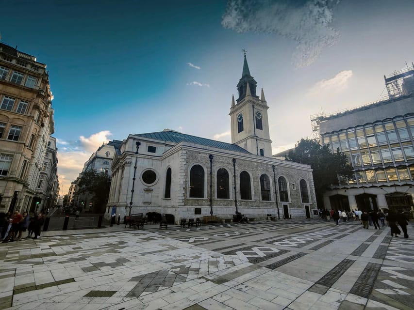 City of London Historical Walking Tour - The dragon emblem and the City’s comeback after plague, fire, and revolution