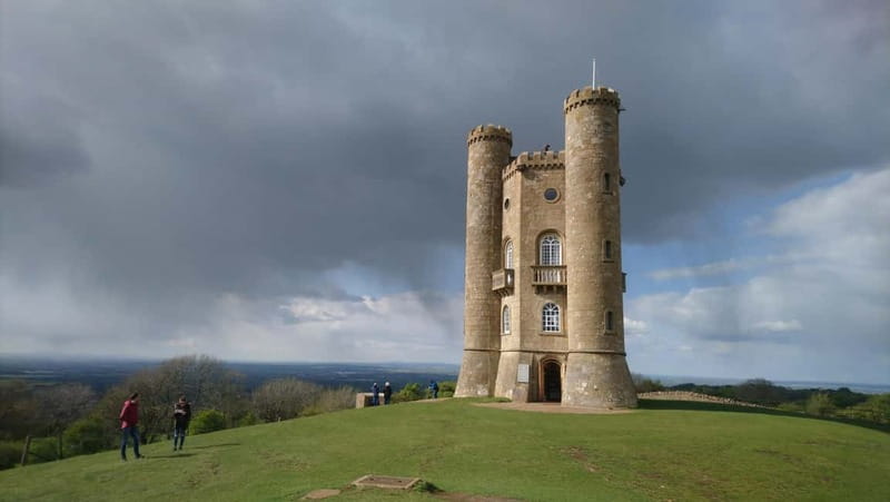 Cotswolds: One Day Cotswolds Walking Tour - Burford: Historic Market Town Time to Reset