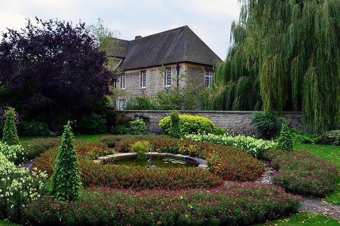 Cotswolds Villages and Oxford Full Day Tour from London - Why the guide and driver matter more than you think