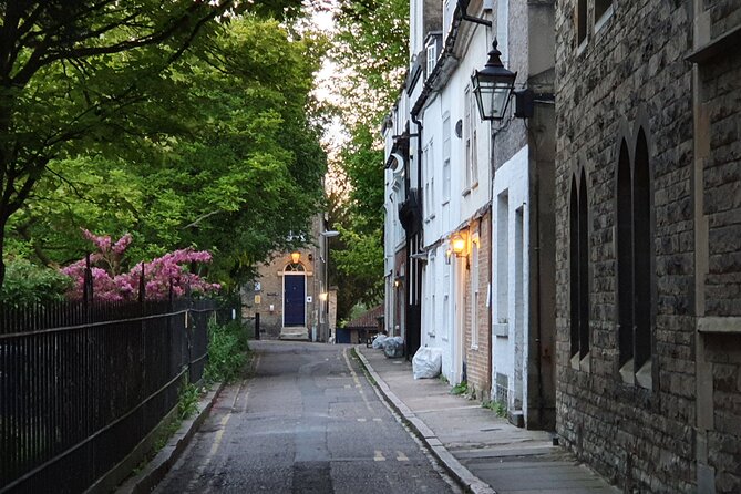 Creepy Cambridge - Cambridge's Most Entertaining Ghost Walk - Guides who make the stories fun, not forced