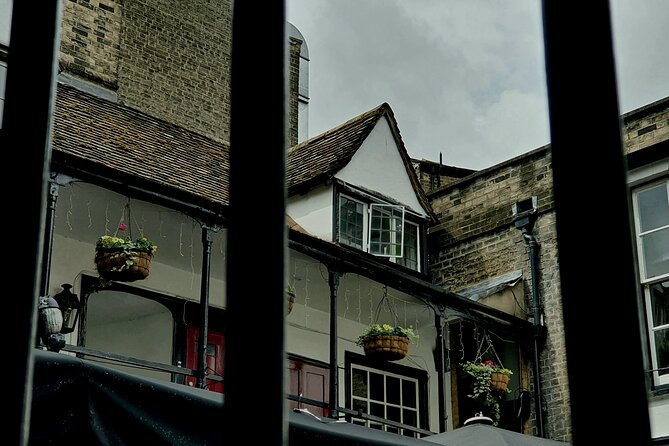 Creepy Cambridge - Cambridge's Most Entertaining Ghost Walk - How spooky is it, really?