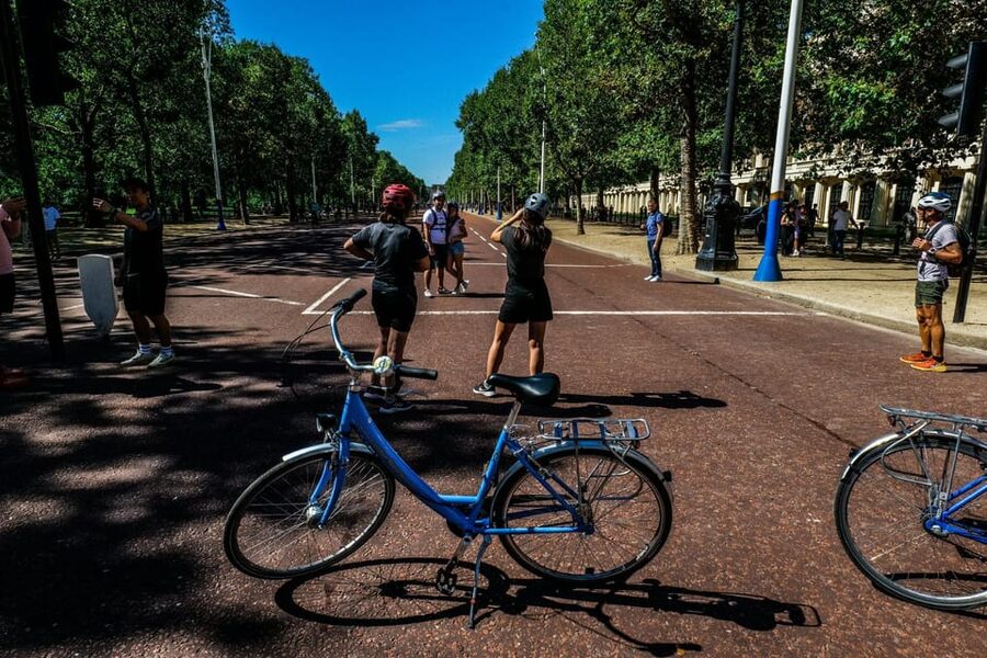 Destination London: E-Bike Tour - Who should book this London e-bike tour