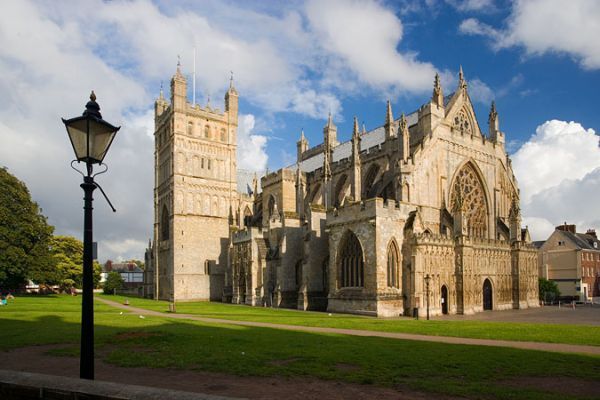 Devon and Cornwall: 5-Day Tour from London - Starting in London: Green Line Coach Station, not Victoria Coach Station