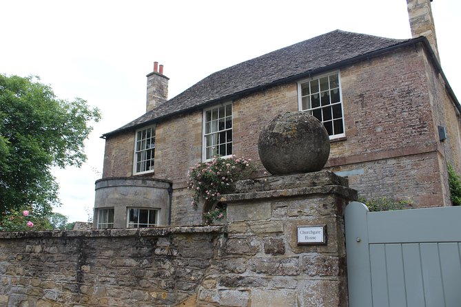 Downton Abbey and Village Small Group Tour from London - Bampton, the Village That Became Downton on Screen