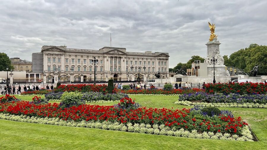 Early Access:Tower of London Opening Ceremony & Royal London - The Jewel House and White Tower: What the Free Time Is For
