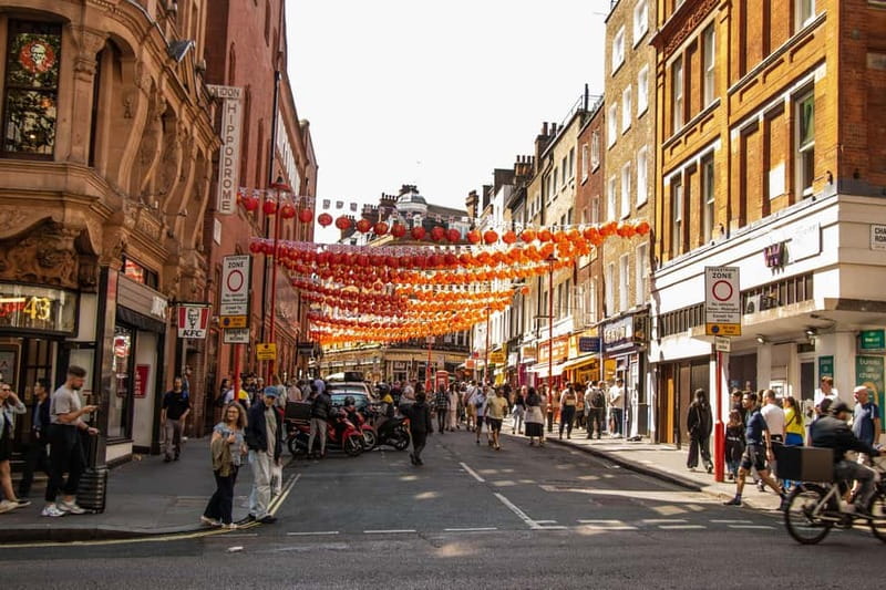 Eating London: Twilight Soho VIP Food & Drinks Tour - Mozart’s Soho link: music inspiration where you’re standing