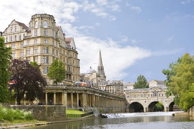 England in One Day: Stonehenge, Bath, the Cotswolds and Stratford-upon-Avon Day Trip from London - Stonehenge up close: visitor center, audio guide, and entry details
