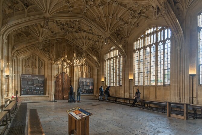 Extended: Oxford University & City Tour With Christ Church - Martyrs Memorial, Sheldonian Theatre, Bridge of Sighs, and Radcliffe Camera