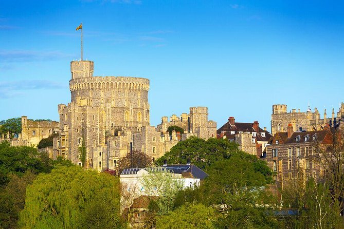 Extended visit: Windsor Castle & Stonehenge - St George’s Chapel: When It Works and When Sundays Change Everything
