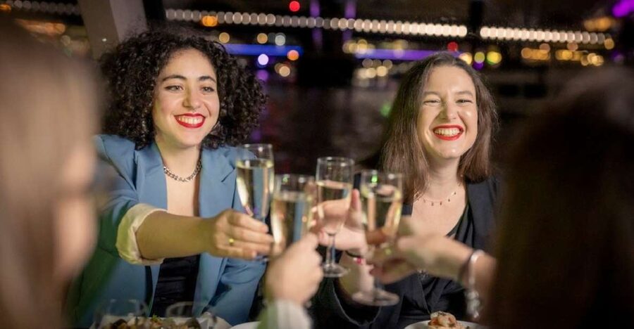 Festive London New Year’s Eve 3-Course Dinner Cruise - Dress code and outfit planning, because this is a formal-feeling night