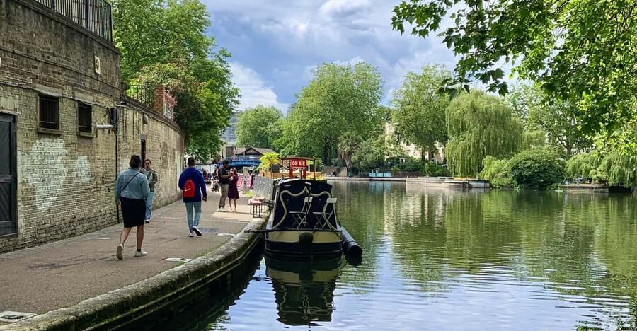 Free things to in London ☀️Outdoors - Camden Market Food Time: Street Food and Quick Bites That Change the Day